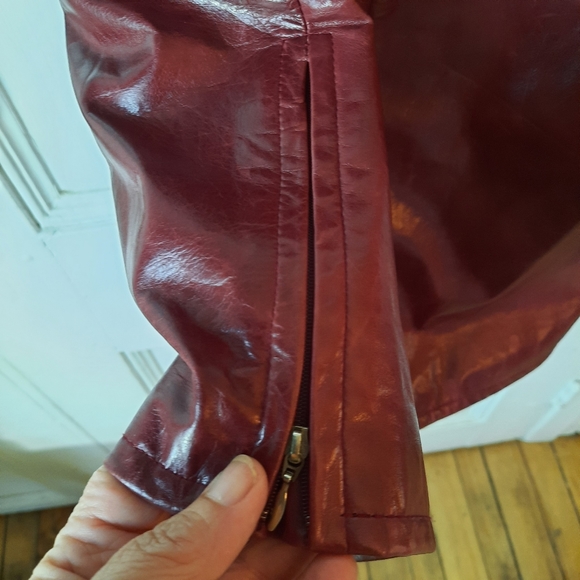 SOLD - Picture 5 of 11